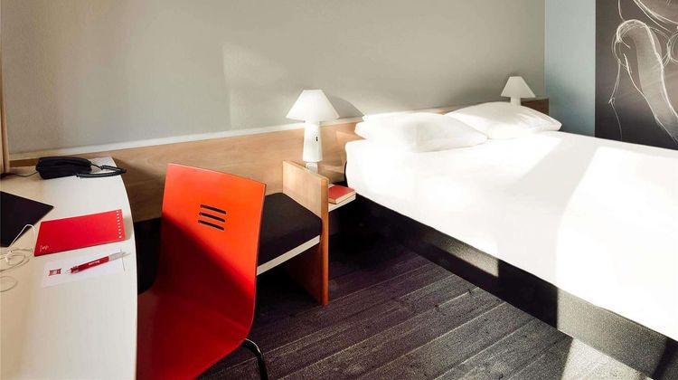 Hotel Ibis Dieppe Val Druel Exterior