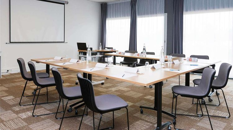 Ibis Laval Le Relais D'Armor Meeting