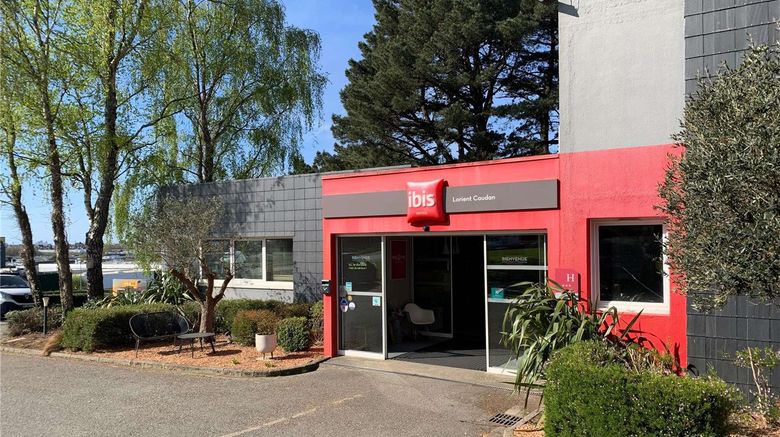 Ibis Hotel Lorient Exterior. Images powered by <a href="https://iceportal.shijigroup.com" target="_blank" rel="noopener">Ice Portal</a>.
