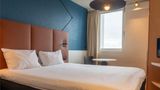 Ibis Lyon Est Bron Exterior
