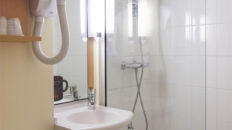 Ibis Hotel Moulins Sud Room