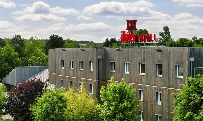 Ibis Hotel Nemours Exterior