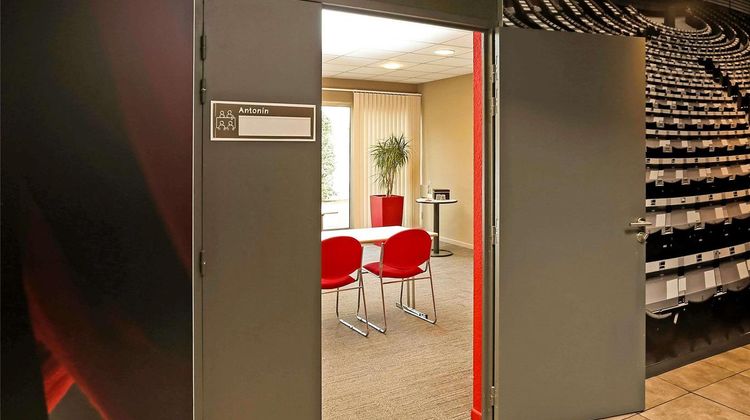 Ibis Nimes Ouest Meeting
