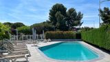 <b>Ibis Nimes Ouest Pool</b>. Images powered by <a href="https://iceportal.shijigroup.com/" title="IcePortal" target="_blank">IcePortal</a>.