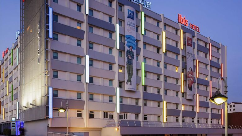 <b>Ibis Hotel Paris Bagnolet Exterior</b>. Images powered by <a href="https://iceportal.shijigroup.com/" title="IcePortal" target="_blank">IcePortal</a>.