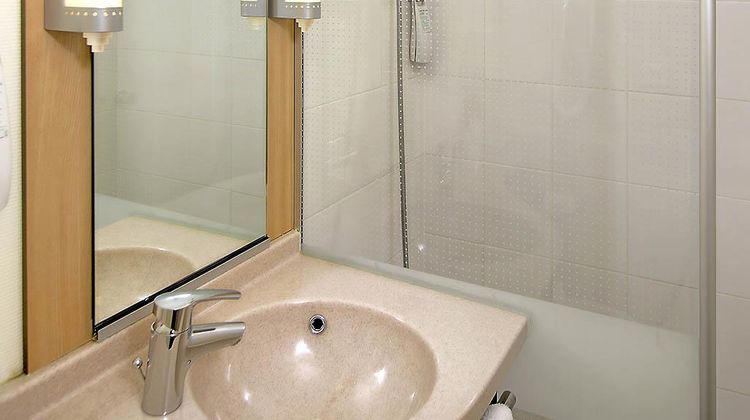 Ibis Paris Porte d'Italie Room