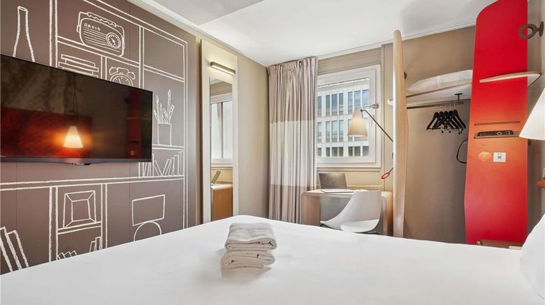 <b>Hotel Ibis Paris Porte d'Orleans Room</b>. Images powered by <a href="https://iceportal.shijigroup.com/" title="IcePortal" target="_blank">IcePortal</a>.