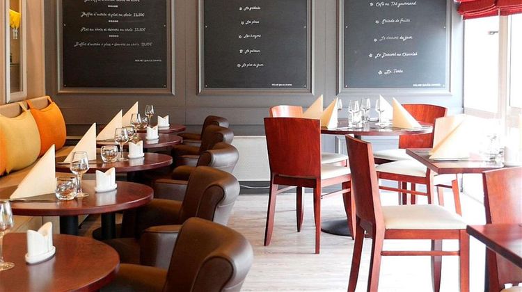 Ibis Quimper Nord Restaurant
