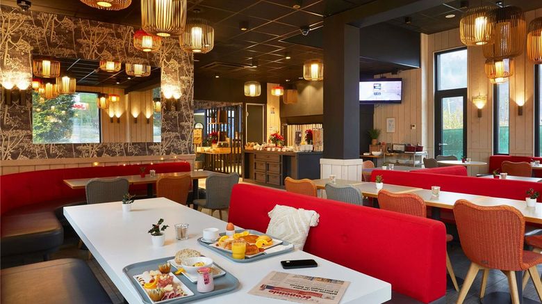 <b>Ibis Sallanches Restaurant</b>. Images powered by <a href="https://iceportal.shijigroup.com/" title="IcePortal" target="_blank">IcePortal</a>.