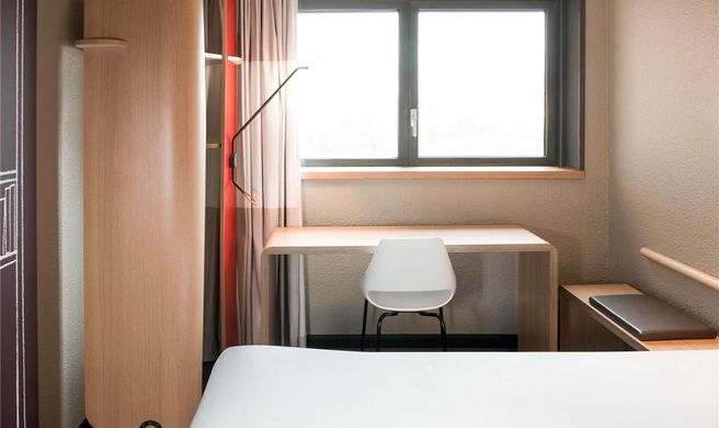 Ibis Hotel Valence Sud Exterior