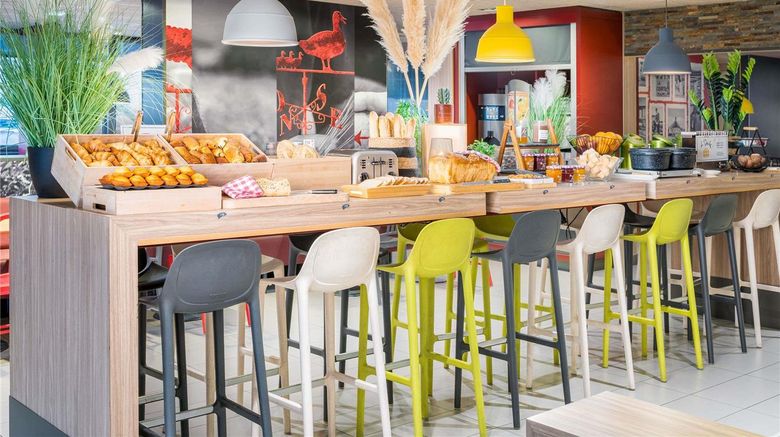 <b>Ibis Hotel Villefranche sur Saone Restaurant</b>. Images powered by <a href="https://iceportal.shijigroup.com/" title="IcePortal" target="_blank">IcePortal</a>.