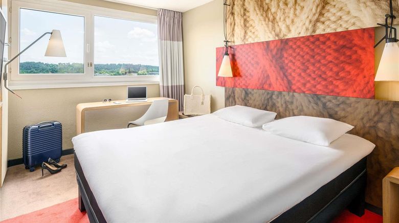 <b>Ibis Hotel Villefranche sur Saone Room</b>. Images powered by <a href="https://iceportal.shijigroup.com/" title="IcePortal" target="_blank">IcePortal</a>.