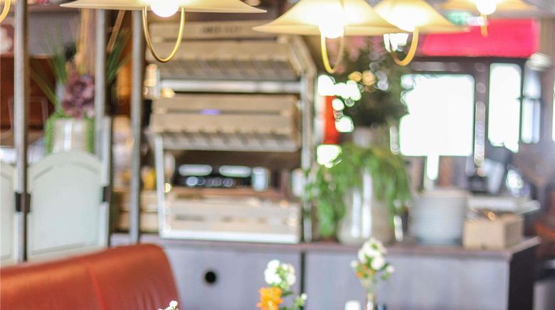 <b>Ibis Hotel Tilburg Restaurant</b>. Images powered by <a href="https://iceportal.shijigroup.com/" title="IcePortal" target="_blank">IcePortal</a>.