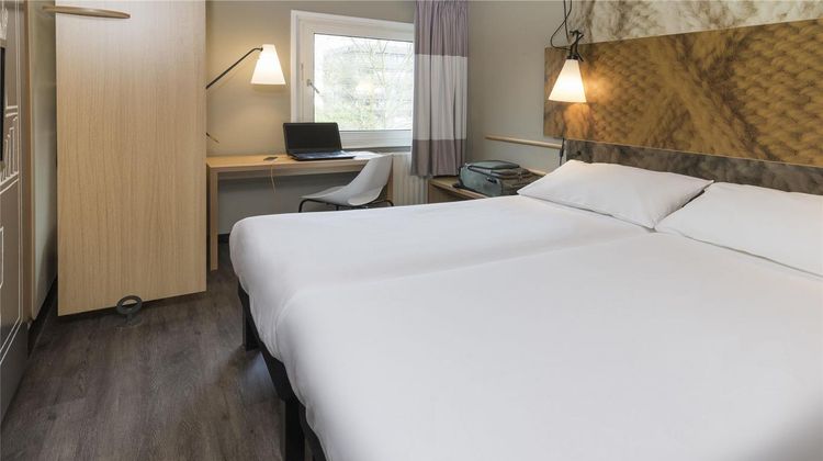 Ibis Hotel Tilburg Room