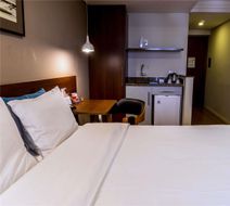 Mercure Apartments Curitiba Golden Room