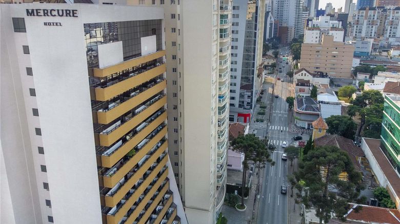 <b>Mercure Apartments Curitiba Golden Exterior</b>. Images powered by <a href="https://iceportal.shijigroup.com/" title="IcePortal" target="_blank">IcePortal</a>.