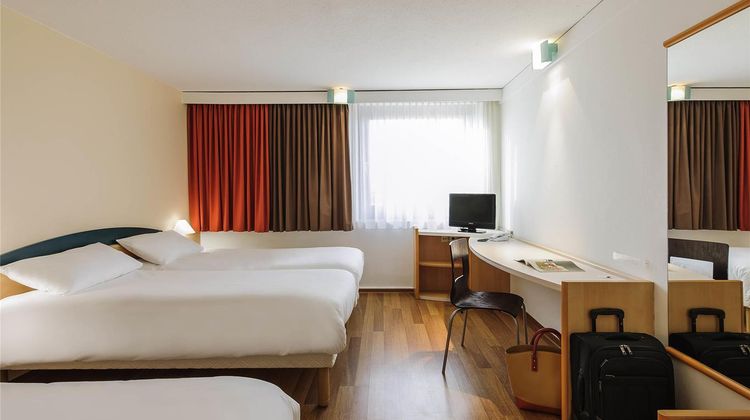Ibis Berlin Messe Hotel Room