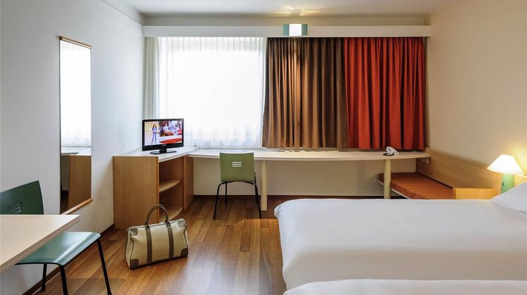 Ibis Berlin Messe Hotel Room