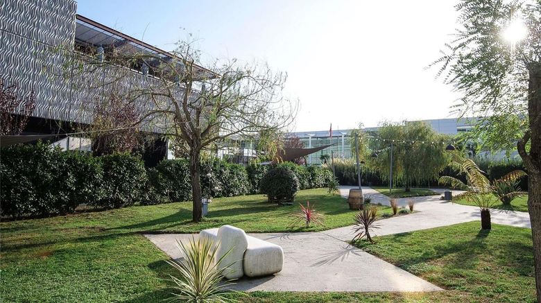 <b>Pullman Bordeaux LAC Other</b>. Images powered by <a href="https://iceportal.shijigroup.com/" title="IcePortal" target="_blank">IcePortal</a>.