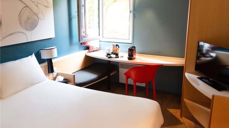 <b>Ibis Hotel Narbonne Room</b>. Images powered by <a href="https://iceportal.shijigroup.com/" title="IcePortal" target="_blank">IcePortal</a>.
