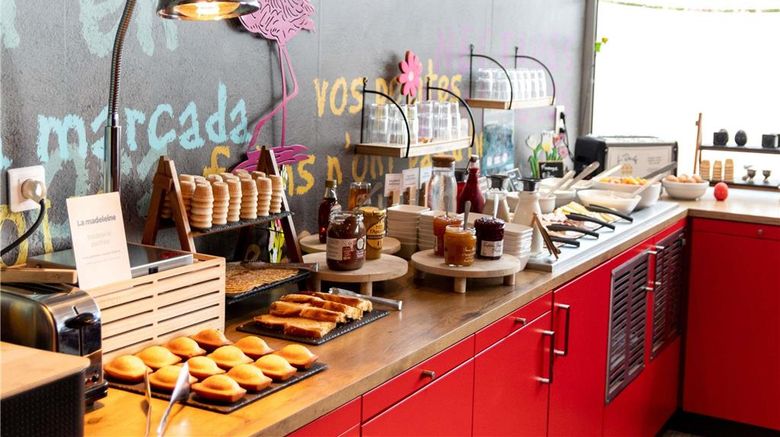 <b>Ibis Hotel Narbonne Restaurant</b>. Images powered by <a href="https://iceportal.shijigroup.com/" title="IcePortal" target="_blank">IcePortal</a>.