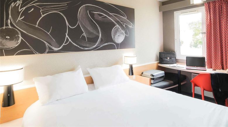 <b>Ibis Hotel Narbonne Room</b>. Images powered by <a href="https://iceportal.shijigroup.com/" title="IcePortal" target="_blank">IcePortal</a>.