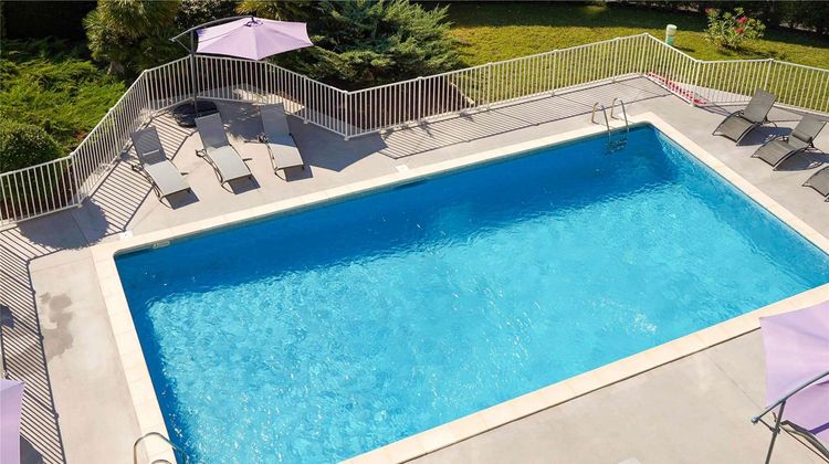 Ibis Beziers Est Mediterranee Pool
