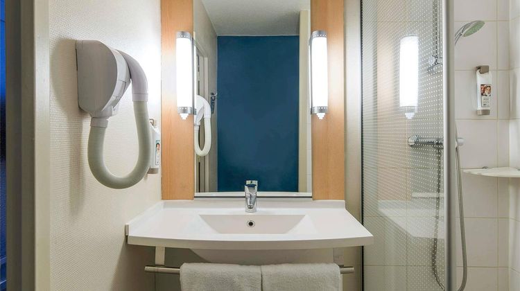Ibis Hotel Tours Nord Room