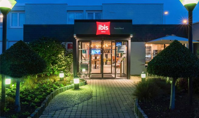 Ibis Hotel Tours Nord Exterior