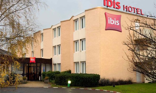 Ibis Hotel Exterior