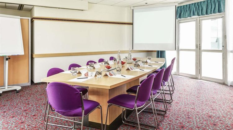 Ibis Chartres Ouest Luce Meeting