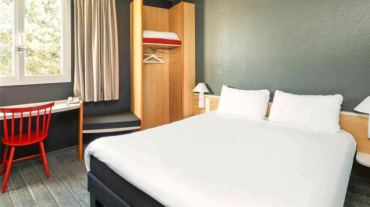 Ibis Chartres Ouest Luce Exterior