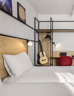 Ibis Chartres Ouest Luce