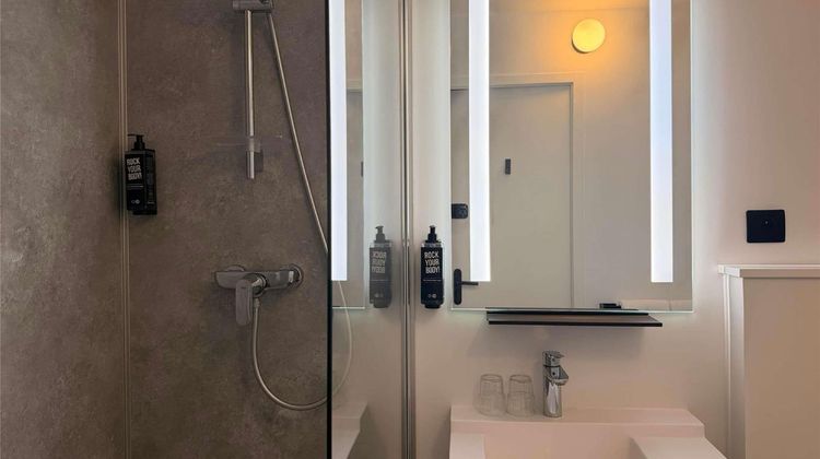 Ibis Rennes Beaulieu Room