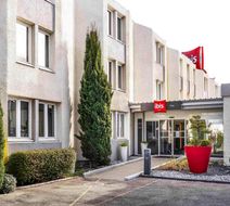 Ibis Arles Exterior