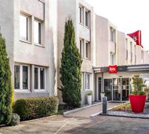 Ibis Arles Exterior