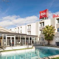 Ibis Arles