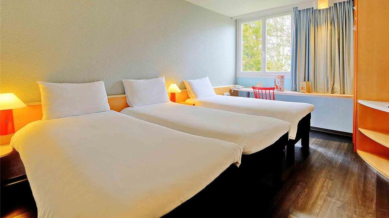 <b>Ibis Poitiers Beaulieu Room</b>. Images powered by <a href="https://iceportal.shijigroup.com/" title="IcePortal" target="_blank">IcePortal</a>.