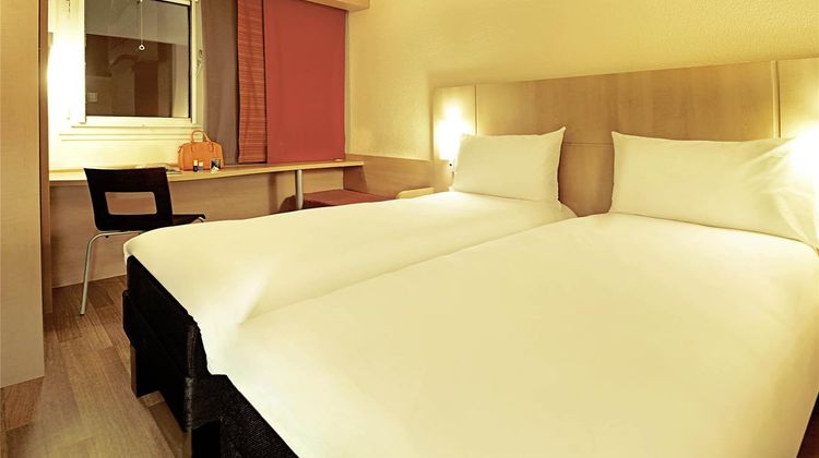 Ibis Paris Montmartre Room