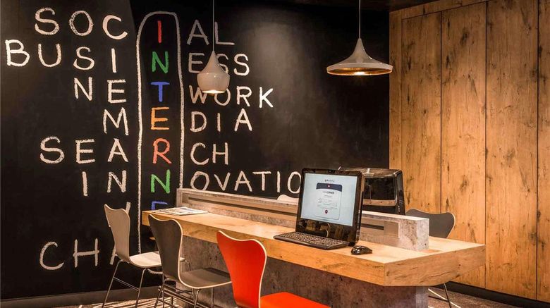 <b>Ibis Paris Montmartre Exterior</b>. Images powered by <a href="https://iceportal.shijigroup.com/" title="IcePortal" target="_blank">IcePortal</a>.