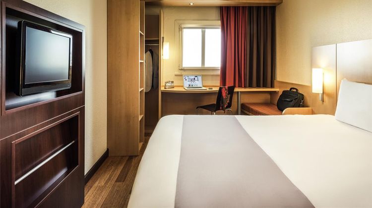 Ibis Paris Montmartre Room