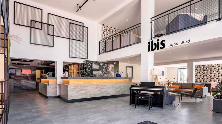 <b>Ibis Hotel Dijon Sud Meeting</b>. Images powered by <a href="https://iceportal.shijigroup.com/" title="IcePortal" target="_blank">IcePortal</a>.