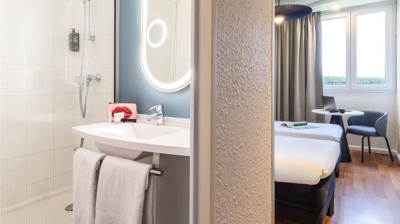 <b>Hotel Ibis Chalons en Champagne Room</b>. Images powered by <a href="https://iceportal.shijigroup.com/" title="IcePortal" target="_blank">IcePortal</a>.