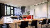 <b>Hotel Ibis Chalons en Champagne Meeting</b>. Images powered by <a href="https://iceportal.shijigroup.com/" title="IcePortal" target="_blank">IcePortal</a>.