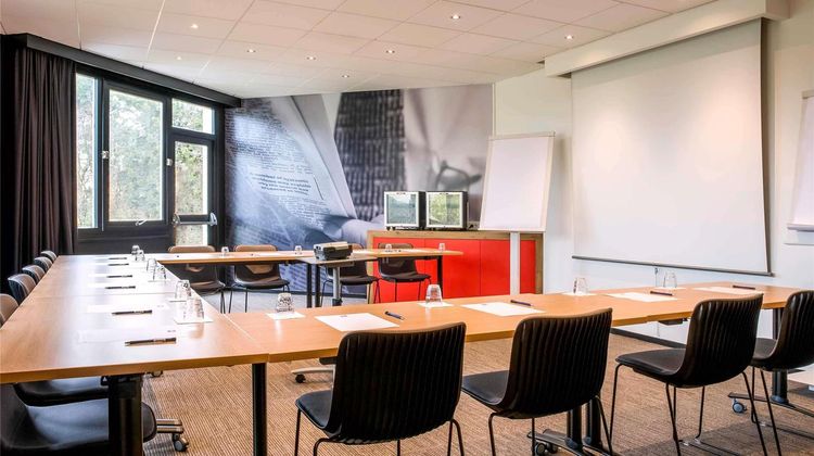 Hotel Ibis Chalons en Champagne Exterior