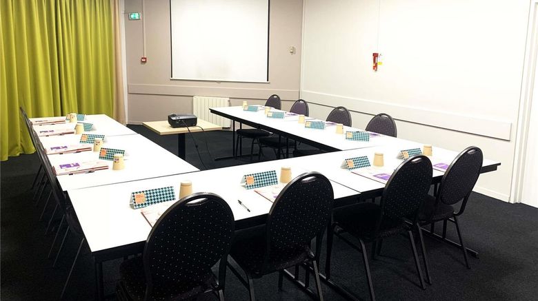 <b>Ibis Hotel Rouen Barentin Meeting</b>. Images powered by <a href="https://iceportal.shijigroup.com/" title="IcePortal" target="_blank">IcePortal</a>.