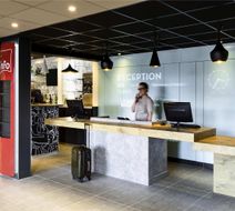 Ibis Hotel Roanne Exterior