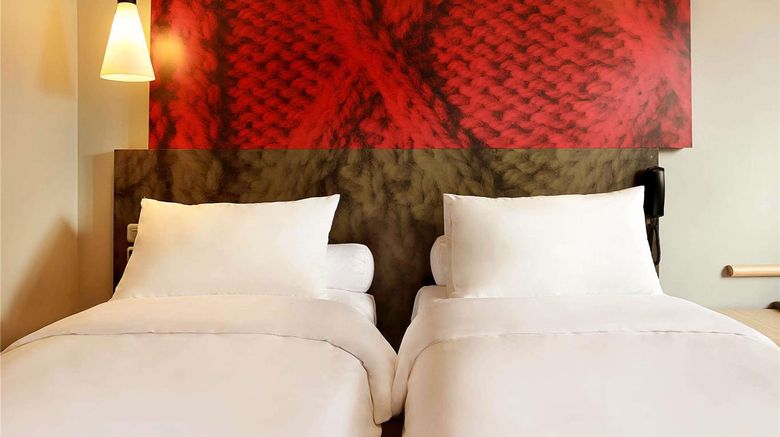 <b>Ibis Hotel Senlis Room</b>. Images powered by <a href="https://iceportal.shijigroup.com/" title="IcePortal" target="_blank">IcePortal</a>.
