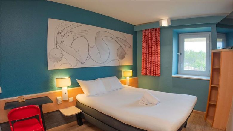 <b>Ibis Antibes Sophia Antipolis Room</b>. Images powered by <a href="https://iceportal.shijigroup.com/" title="IcePortal" target="_blank">IcePortal</a>.