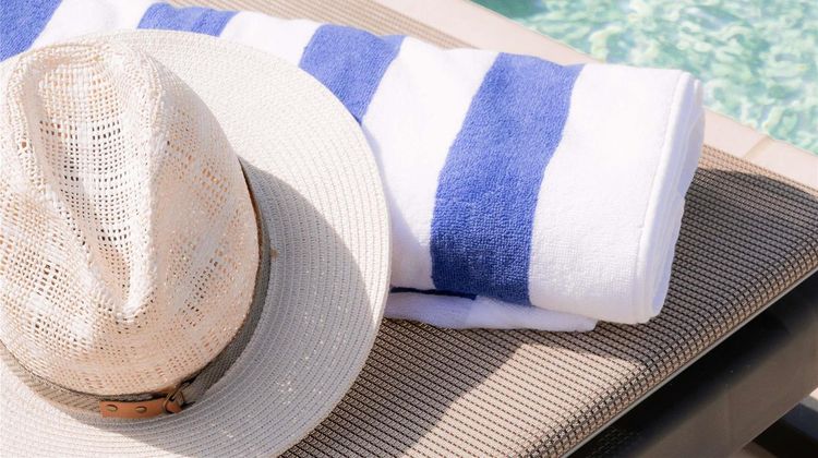 Hotel Ibis Aix en Provence Pool
